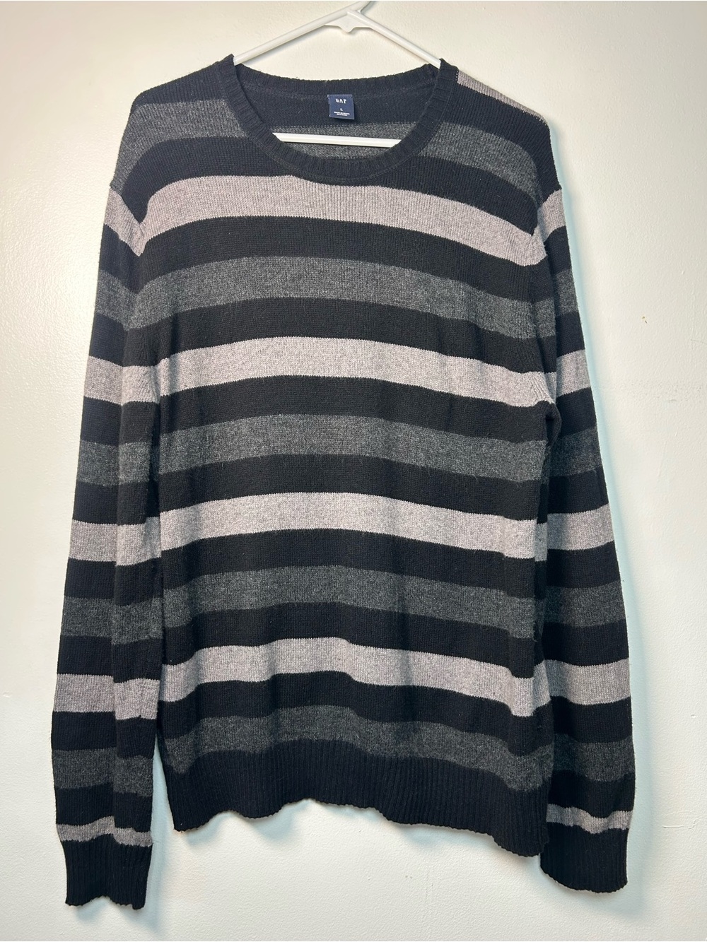 GAP Men's Black & Gray Striped Crewneck Cotton Wool Sweater Preppy Academia Y2K